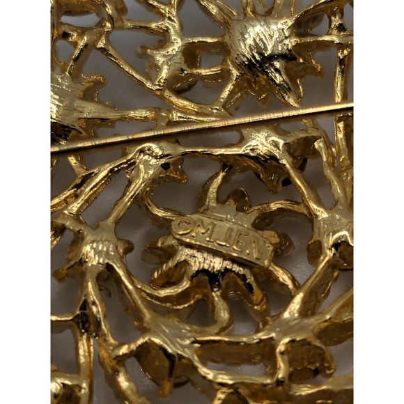 Vintage MJENT Gold Tone Wreath Style Circle Brooch With Clear White Crystal - Picture 8 of 10